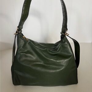 Elegant Green Leather Shoulder Bag